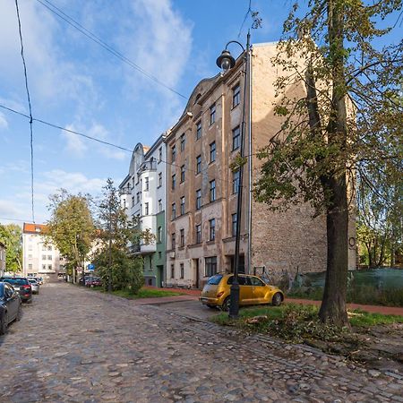 Lienes Iela Gem 1Br Apartment With Fireplace In Historic Unesco Center Riga Ngoại thất bức ảnh