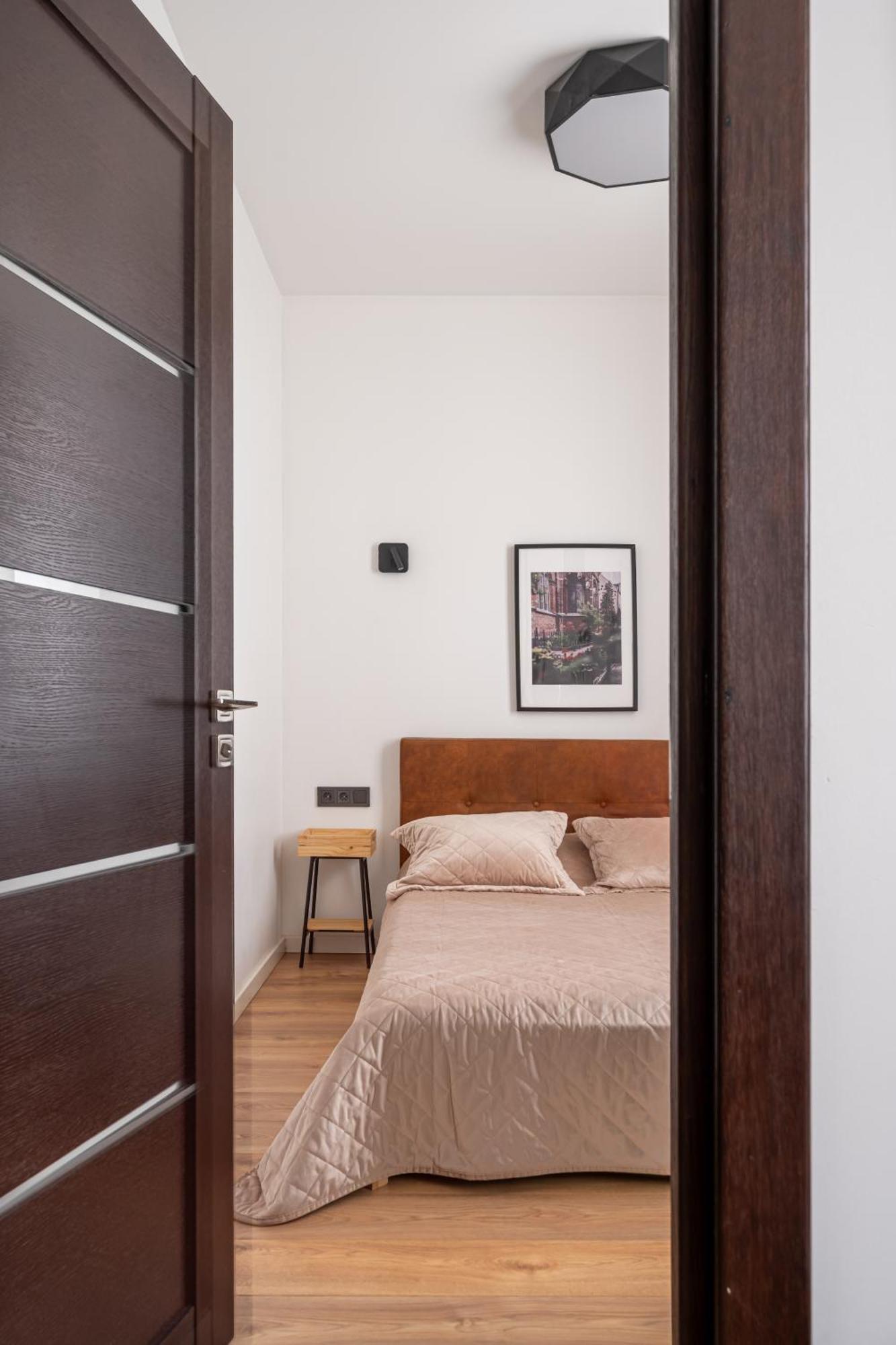 Lienes Iela Gem 1Br Apartment With Fireplace In Historic Unesco Center Riga Ngoại thất bức ảnh
